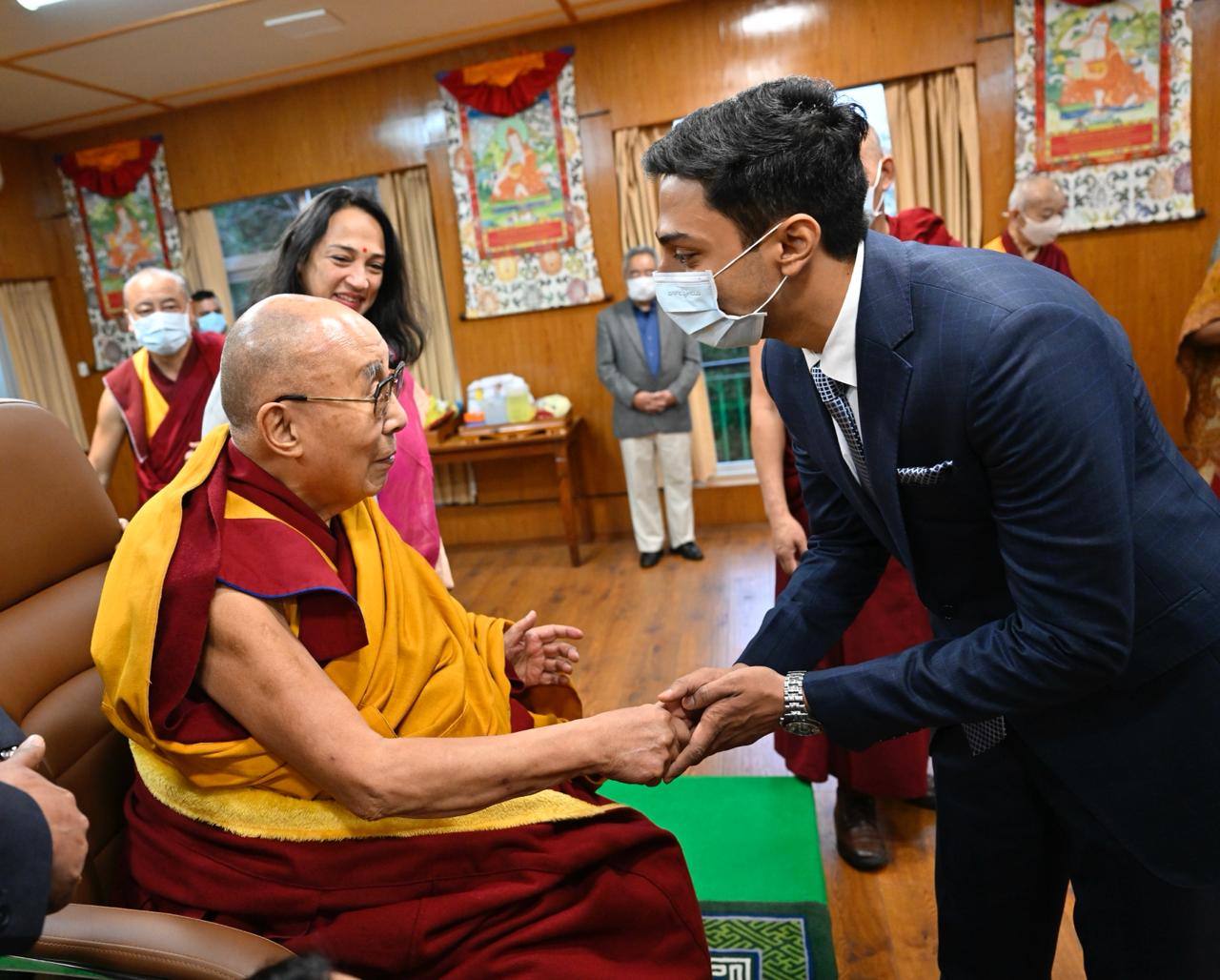Cooperation17 Founder meeting with His Holiness the Dalai Lama